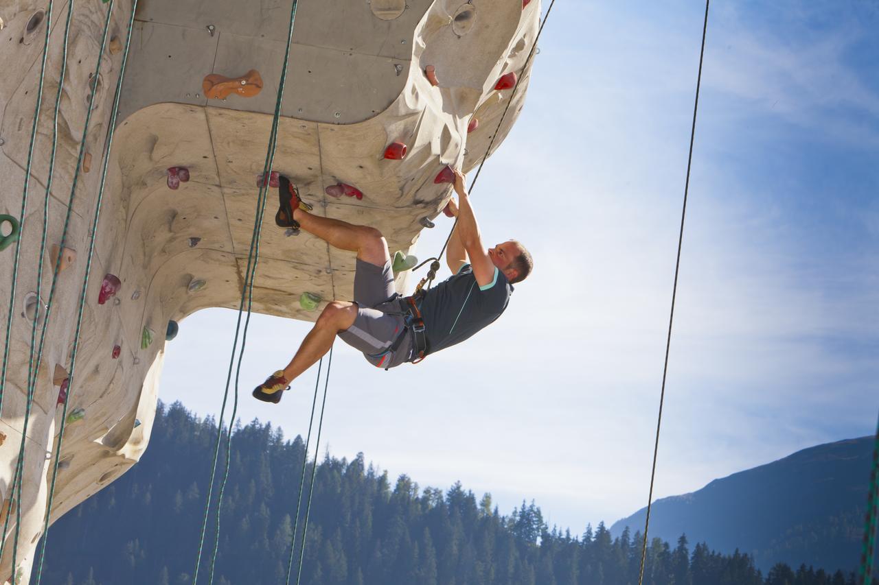 Sport Resort Fiesch - Fiescher Hostel Eksteriør bilde